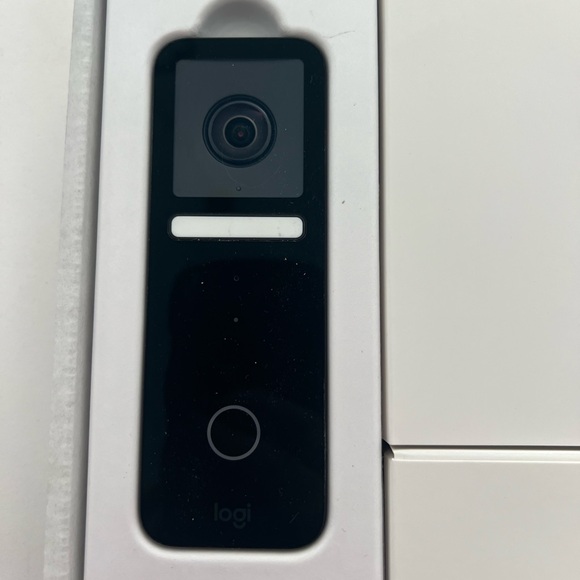 Logitech circle view camera doorbell. - Picture 2 of 4